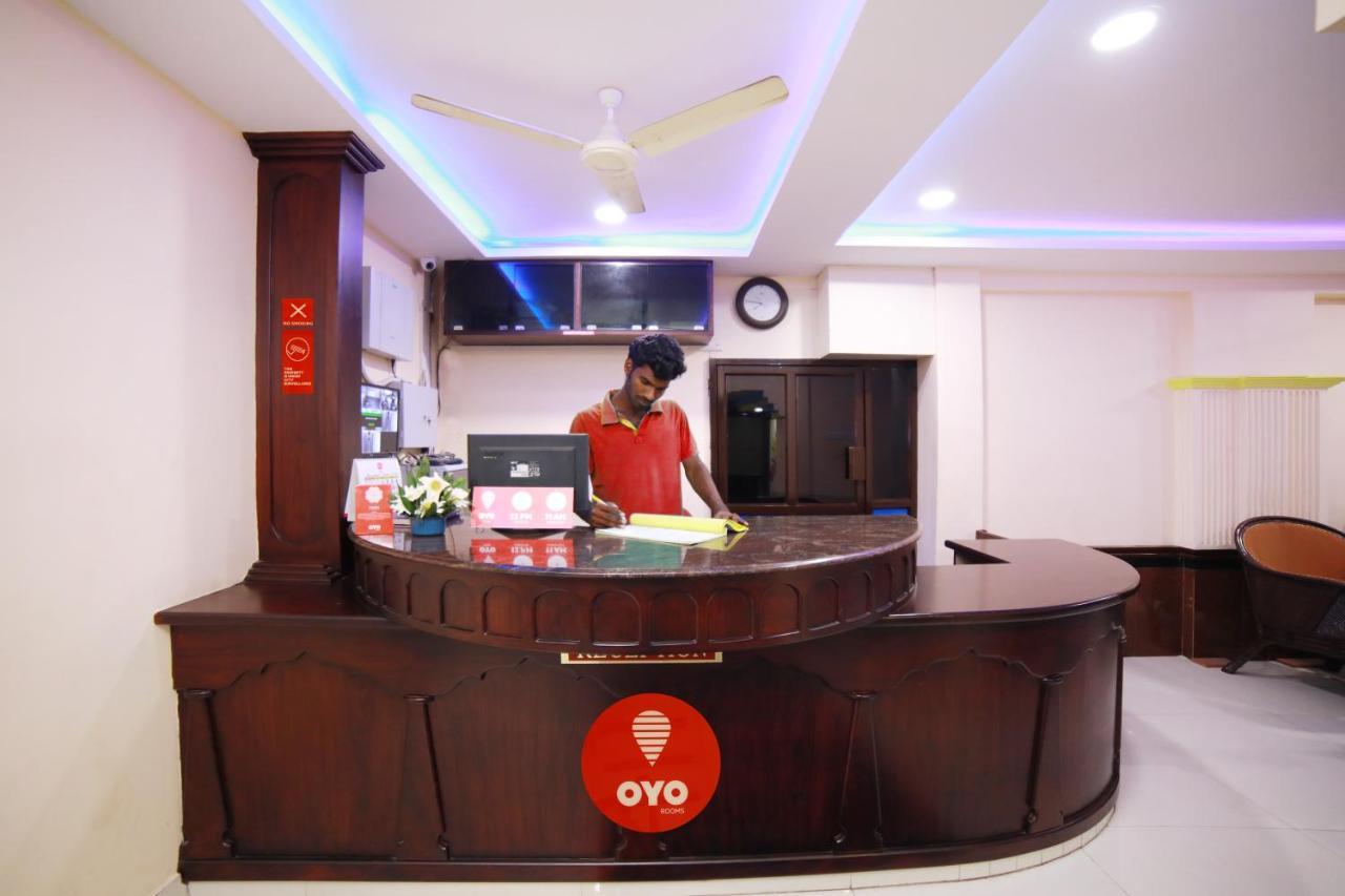 Oyo 7926 Hotel Fort View Thiruvananthapuram Exterior foto